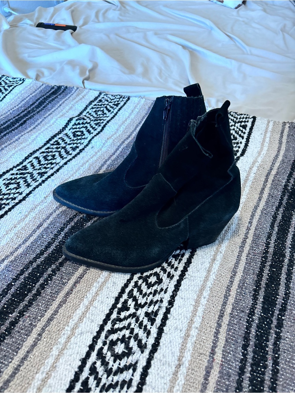 Women's Black Suede Ankle Boots - Stylish Western-Inspired Heel